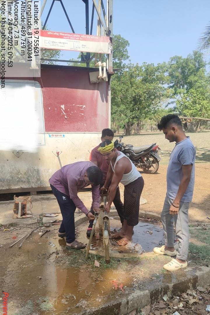 सोलर पंप सुधरा, अब बहने लगा पानी जय सिंह की गुहार सुशासन तिहार में पहुंची, परिवार और पड़ोसियों को मिली राहत सोलर पंप सुधरा, अब बहने लगा पानी जय सिंह की गुहार सुशासन तिहार में पहुंची, परिवार और पड़ोसियों को मिली राहत